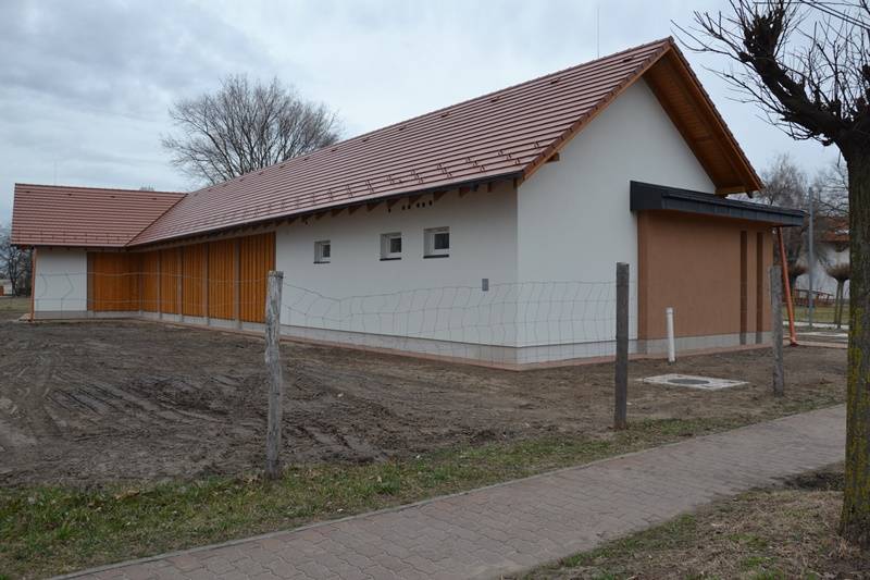 piac_080