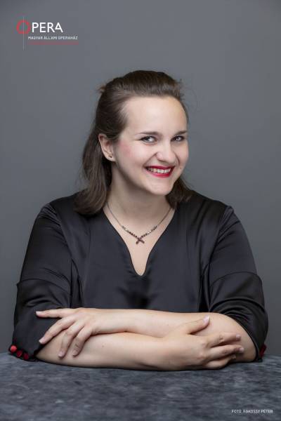 7-Soti-Erika-opera-portre