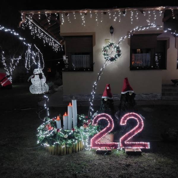 22