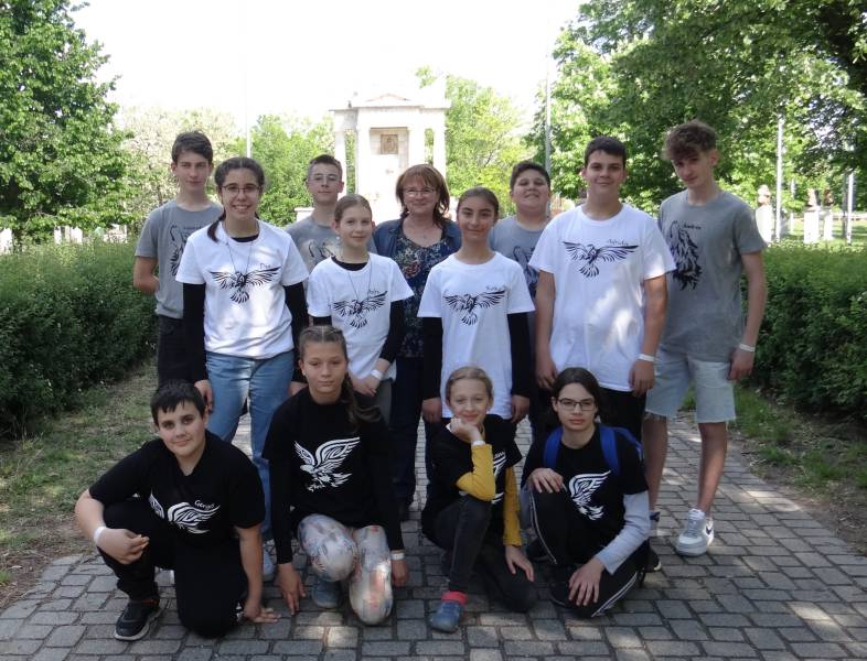 1-Csoportkep-a-donton