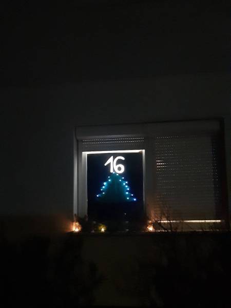 22