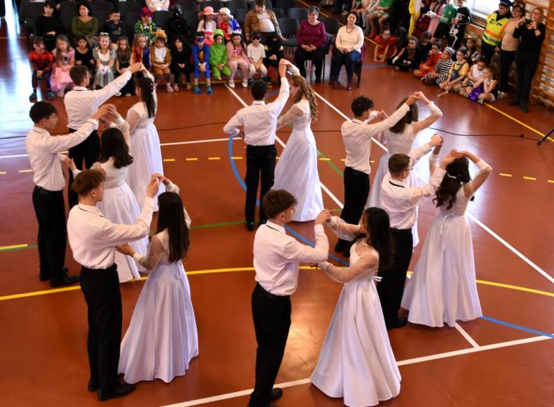 1-nyolcadikosok_tanca_12_1091x800
