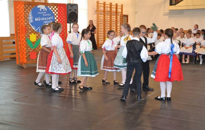 DSC_0214_1261x800