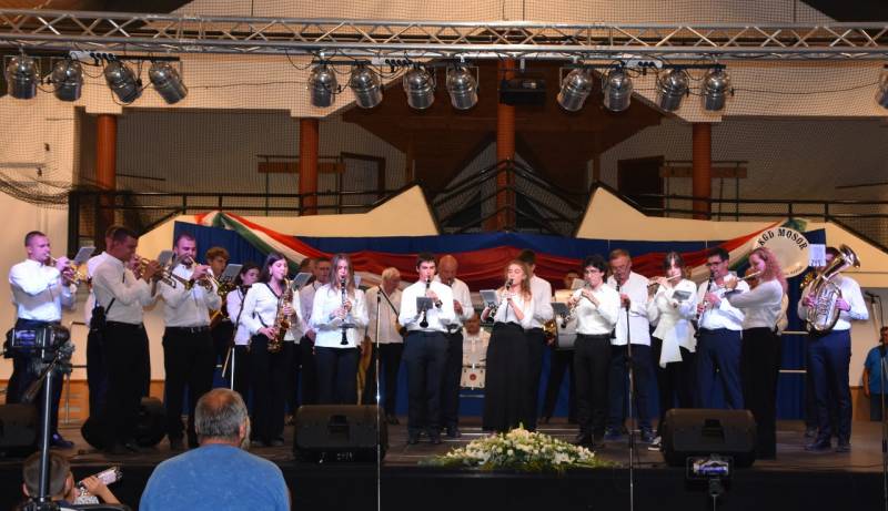 DSC_2740_1280x738
