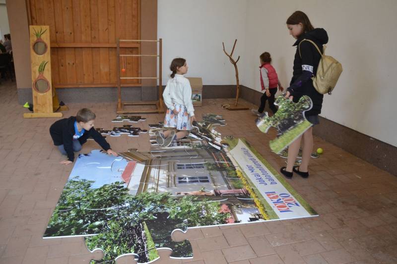 2_1200x800